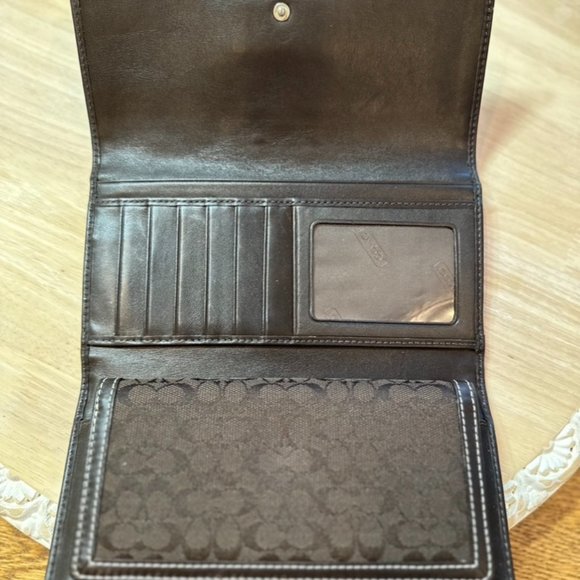 Coach Signature Buckle Flap Wallet - Picture 2 of 4